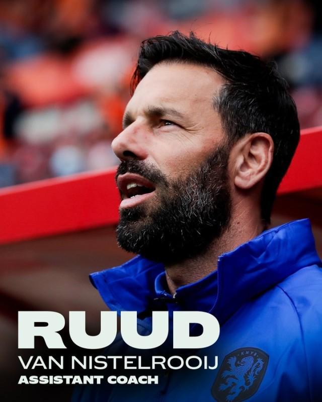 体育-助力2026，范尼出任荷兰队助教